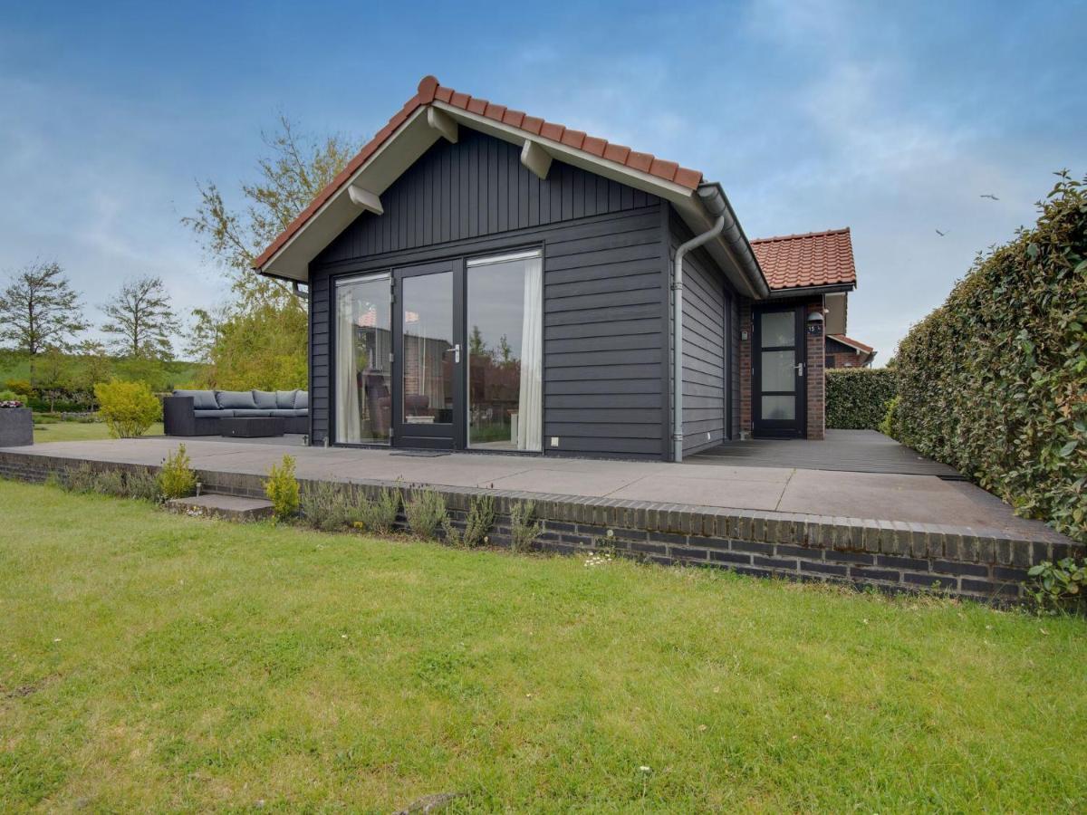 Ferienhaus Lovely In With Garden *